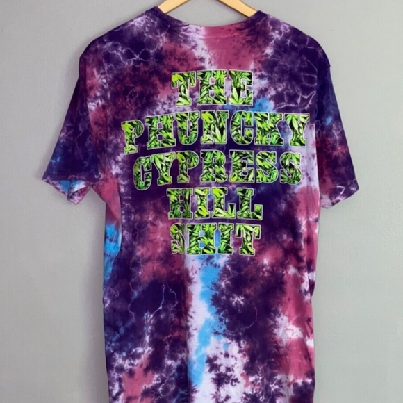 Med 2022 CYPRESS HILL "Phuncky Sh t" Purple Blue Red Tie-Dye Concert Tee - Picture 8 of 8